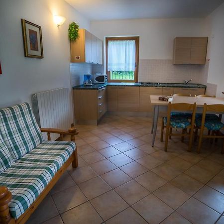 Casa Al Portico Apartman Pieve Di Ledro Kültér fotó